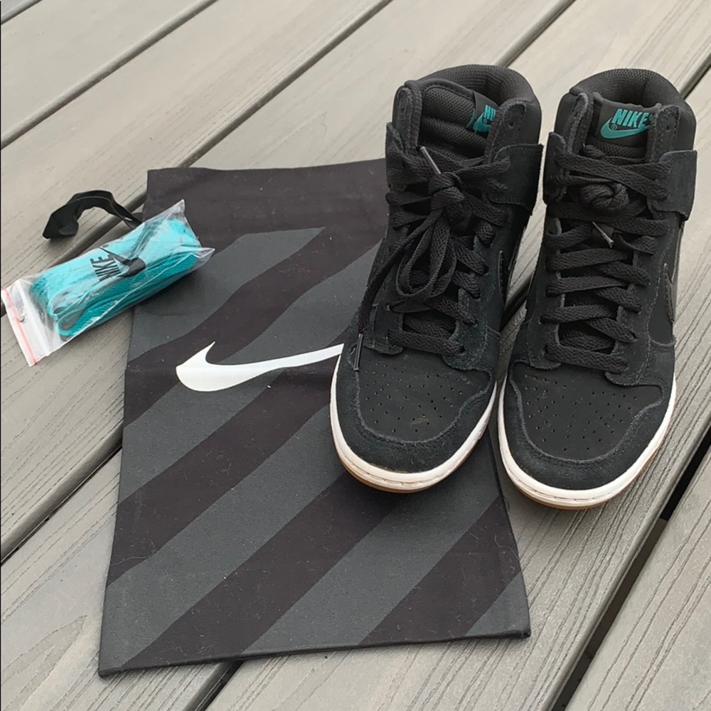 Nike Women’s Dunk Sky Hi Essential wedge sneakers